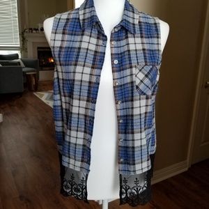 Flannel sleeveless top with lace hem size M